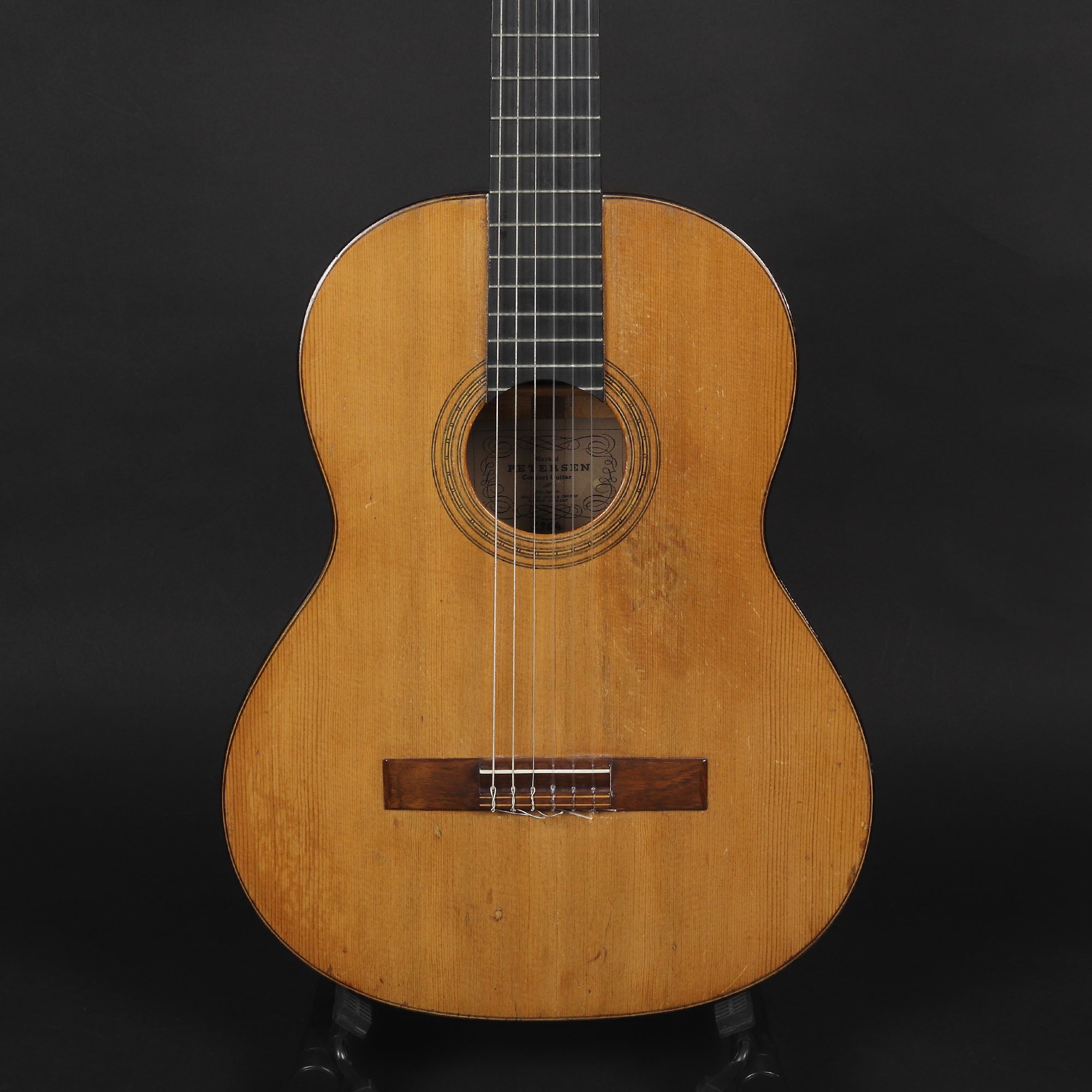 1964 Harald Peterson Classical Guitar (Pre-owned)