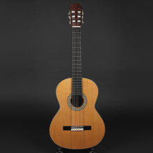 Load image into Gallery viewer, 1998 Amalio Burguet Model 2M Cedar (Pre-owned) w/case