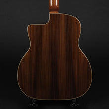 Load image into Gallery viewer, Altamira M01 D-Hole w/case