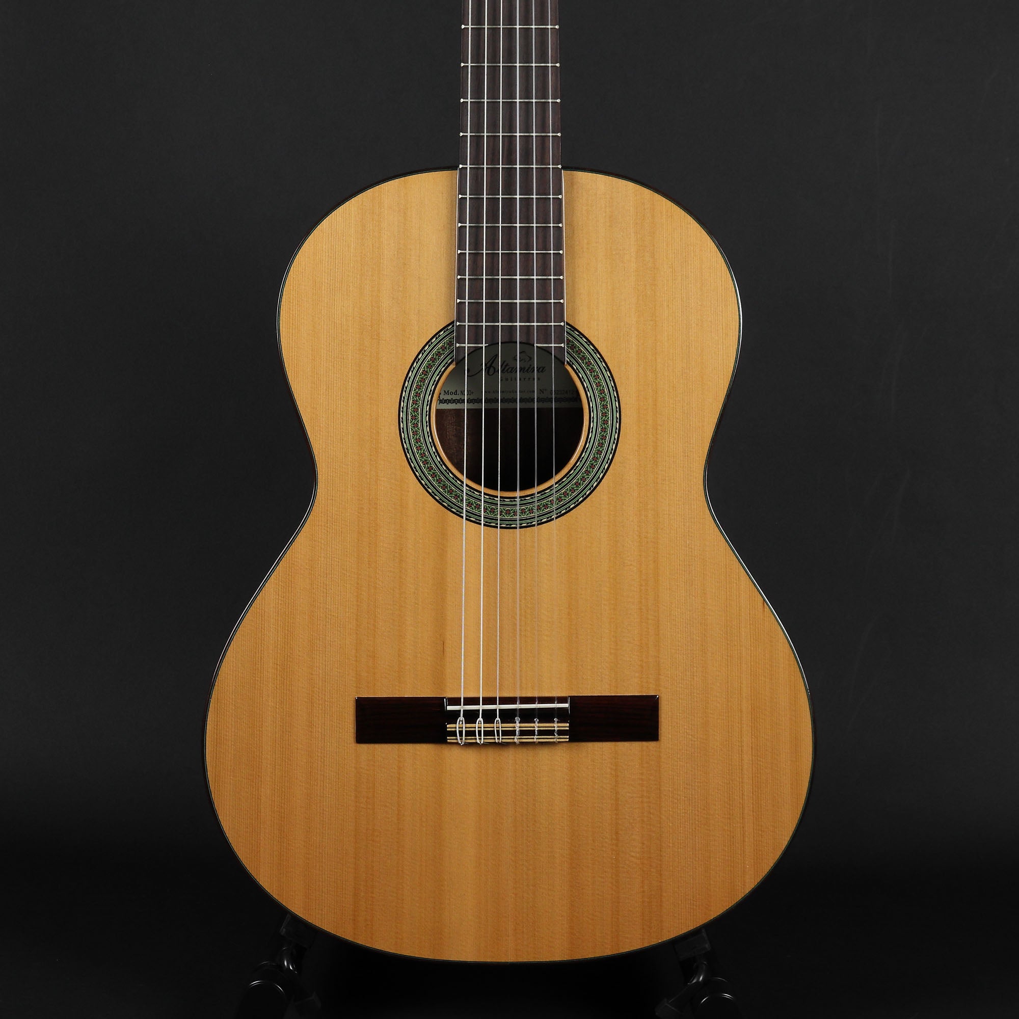 Altamira N200 Classical Guitar