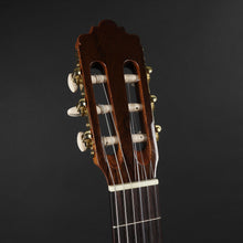 Load image into Gallery viewer, Altamira N200 Classical Guitar
