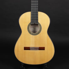 Load image into Gallery viewer, 2020 Antonio Marin Montero Flamenco Guitar (Pre-owned)