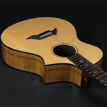 Load image into Gallery viewer, 2007 Breedlove Fusion Custom - Sitka Spruce/Myrtlewood #9828 (Pre-owned)