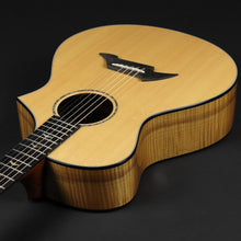 Load image into Gallery viewer, 2007 Breedlove Fusion Custom - Sitka Spruce/Myrtlewood #9828 (Pre-owned)