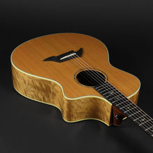 Load image into Gallery viewer, 2007 Breedlove Focus Custom - Red Cedar/Myrtlewood #9835 (Pre-owned)