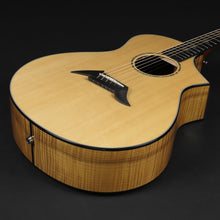 Load image into Gallery viewer, 2007 Breedlove Fusion Custom - Sitka Spruce/Myrtlewood #9828 (Pre-owned)