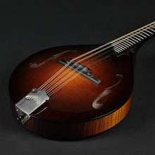 Load image into Gallery viewer, Collings MT Gloss Top Mandolin - Sunburst (Pre-owned)