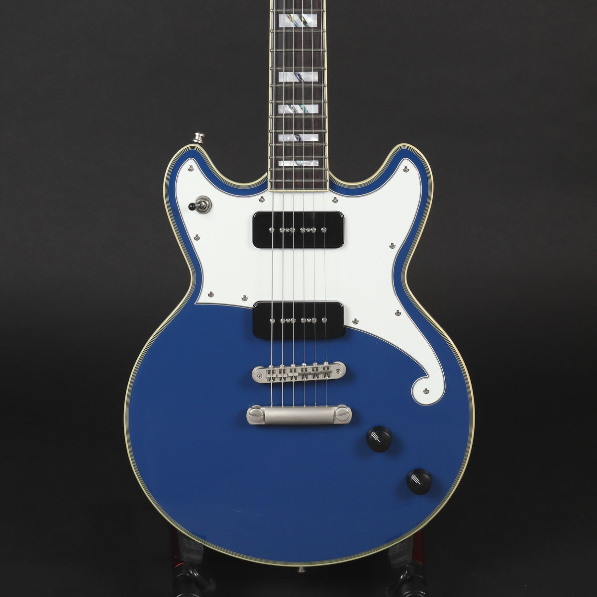 D'Angelico Deluxe Brighton LE Sapphire (Ex-demo) – Mak's Guitars D'Angelico Deluxe Brighton LE Sapphire (Ex-demo) – Mak's Guitars