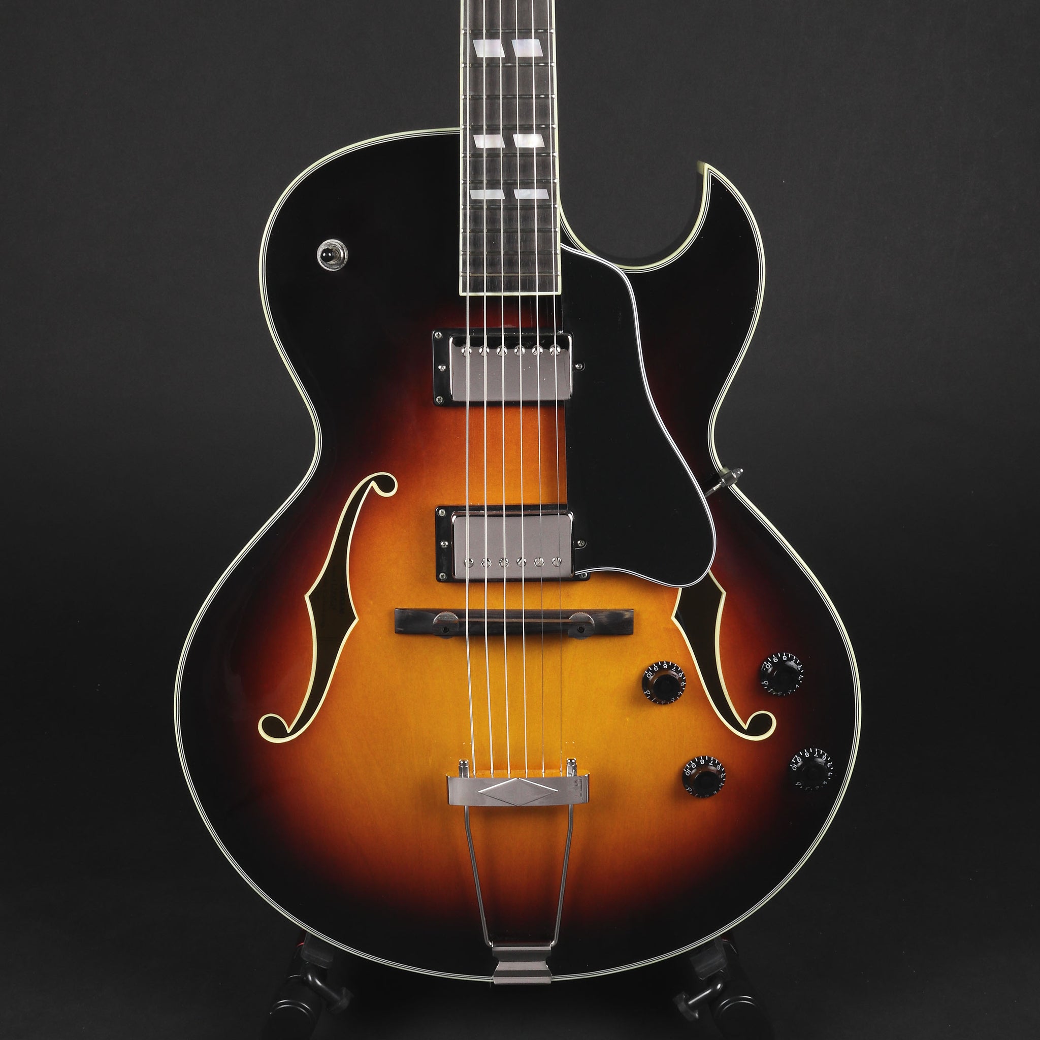 Eastman AR372CE Archtop - Sunburst #0224