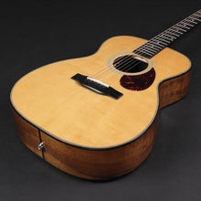 Load image into Gallery viewer, Eastman E3OM Deluxe Spruce/Ovangkol