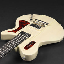 Load image into Gallery viewer, Eastman Juliet - Pomona Blonde # 7392