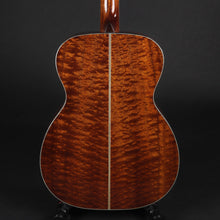 Load image into Gallery viewer, Eastman L-OM-QS Quilted Sapele
