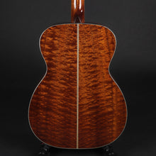Load image into Gallery viewer, Eastman L-OM-QS Quilted Sapele (Pre-owned)