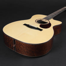 Load image into Gallery viewer, Eastman L-OMCE-QS OM Cutaway Quilted Sapele (Pre-owned)