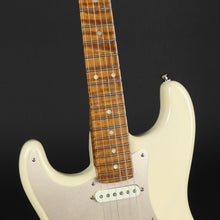 Load image into Gallery viewer, 2023 Fender Custom Shop American Custom Left-handed NOS Stratocaster (Pre-owned)