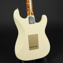 Load image into Gallery viewer, 2023 Fender Custom Shop American Custom Left-handed NOS Stratocaster (Pre-owned)