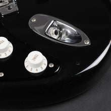 Load image into Gallery viewer, 2014 Left-handed Fender Custom Shop David Gilmour Stratocaster (Pre-owned)