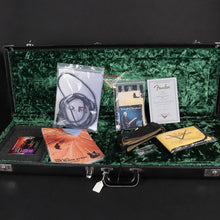 Load image into Gallery viewer, 2014 Left-handed Fender Custom Shop David Gilmour Stratocaster (Pre-owned)