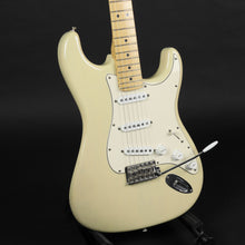 Load image into Gallery viewer, 2003 Fender Highway One Stratocaster - Honey Blonde (Pre-owned)