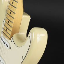 Load image into Gallery viewer, 2003 Fender Highway One Stratocaster - Honey Blonde (Pre-owned)