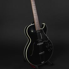 Load image into Gallery viewer, 2001 Gibson ES-135 Ebony (Pre-owned)