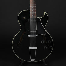 Load image into Gallery viewer, 2001 Gibson ES-135 Ebony (Pre-owned)