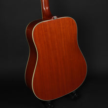 Load image into Gallery viewer, 2017 Gibson Hummingbird in Heritage Cherry Sunburst - (Pre-owned)