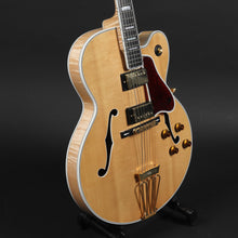 Load image into Gallery viewer, 2022 Gibson Byrdland - Blonde MINT Condition (Pre-owned)