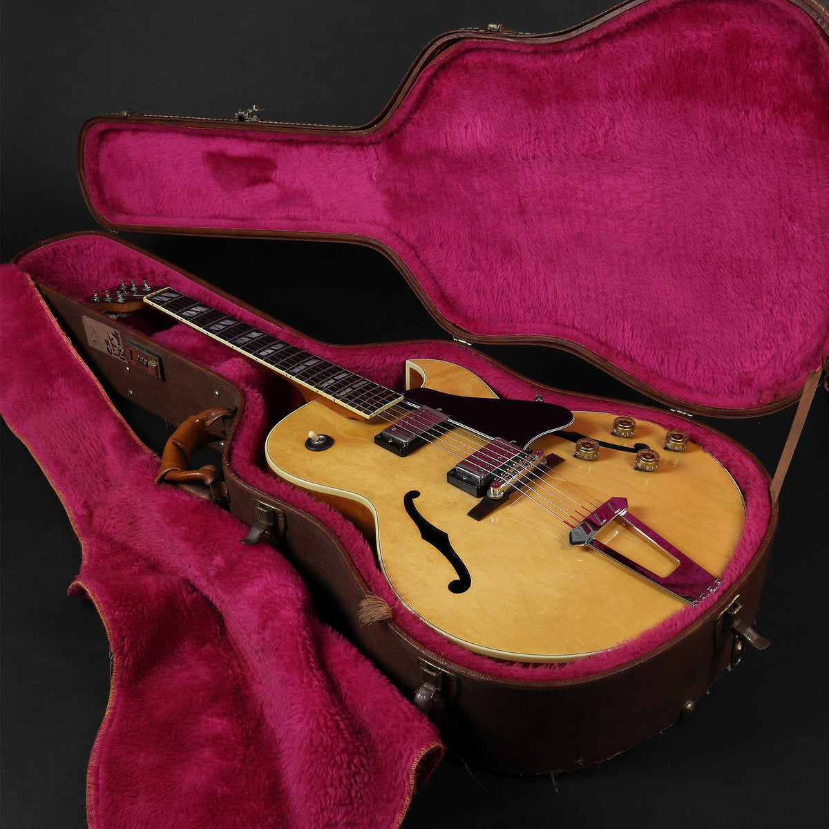 Gibson_ES175.1_ad8aa5ad-2652- 