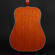 Load image into Gallery viewer, 2017 Gibson Hummingbird in Heritage Cherry Sunburst - (Pre-owned)