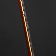 Load image into Gallery viewer, 2017 Gibson Hummingbird in Heritage Cherry Sunburst - (Pre-owned)