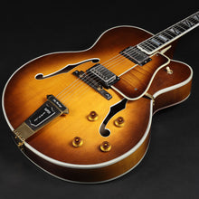 Load image into Gallery viewer, 1991 Heritage Super Eagle Almond Burst (Pre-owned)