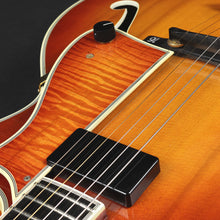 Load image into Gallery viewer, 1989 Heritage Sweet 16 - Almond Sunburst (Pre-owned)