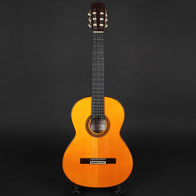 Load image into Gallery viewer, 2007 Jose Ramirez FL2 Flamenco Guitar (Pre-owned)