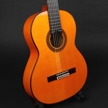 Load image into Gallery viewer, 2007 Jose Ramirez FL2 Flamenco Guitar (Pre-owned)