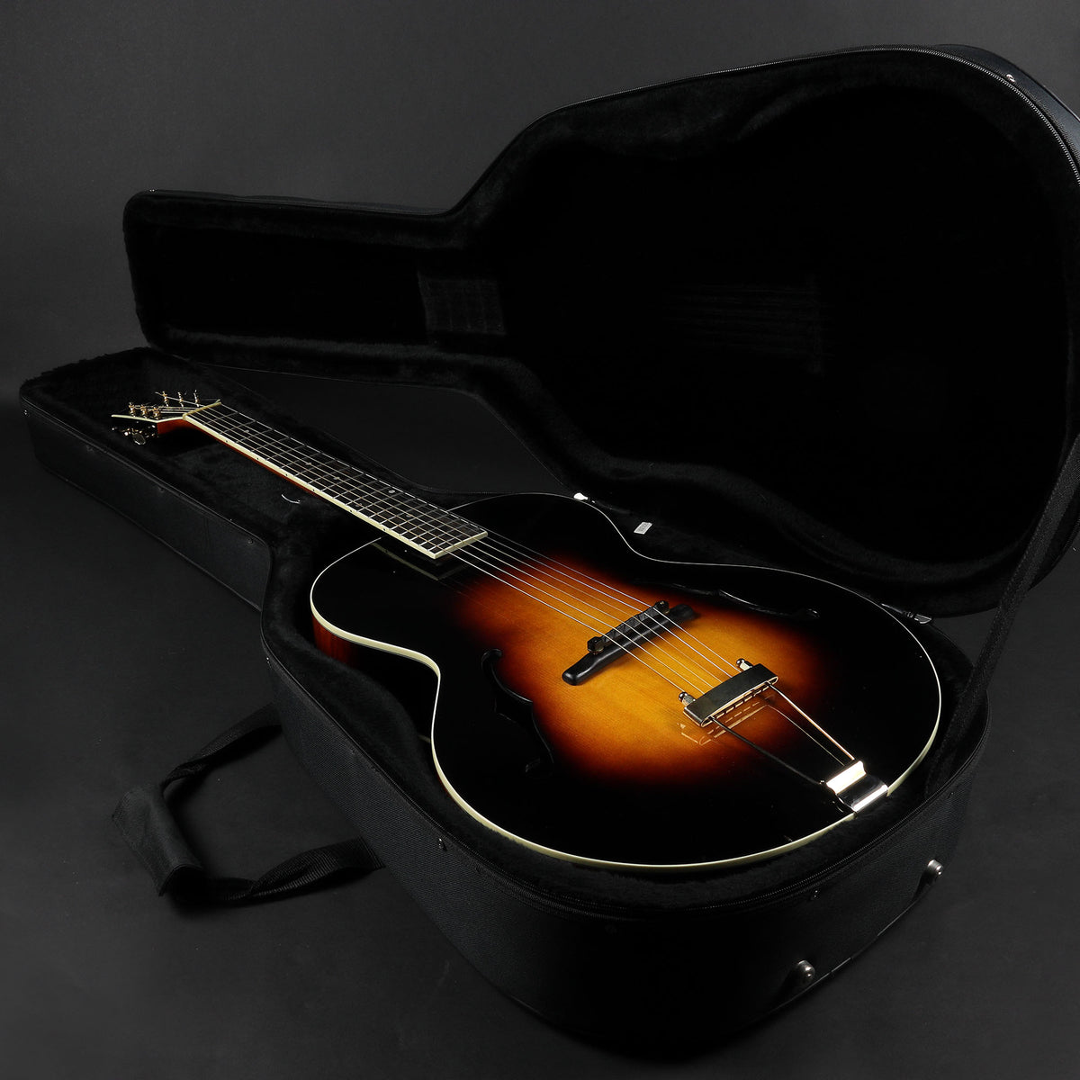 The Loar LH-700-VS Archtop Vintage Sunburst (Pre-owned) – Mak's