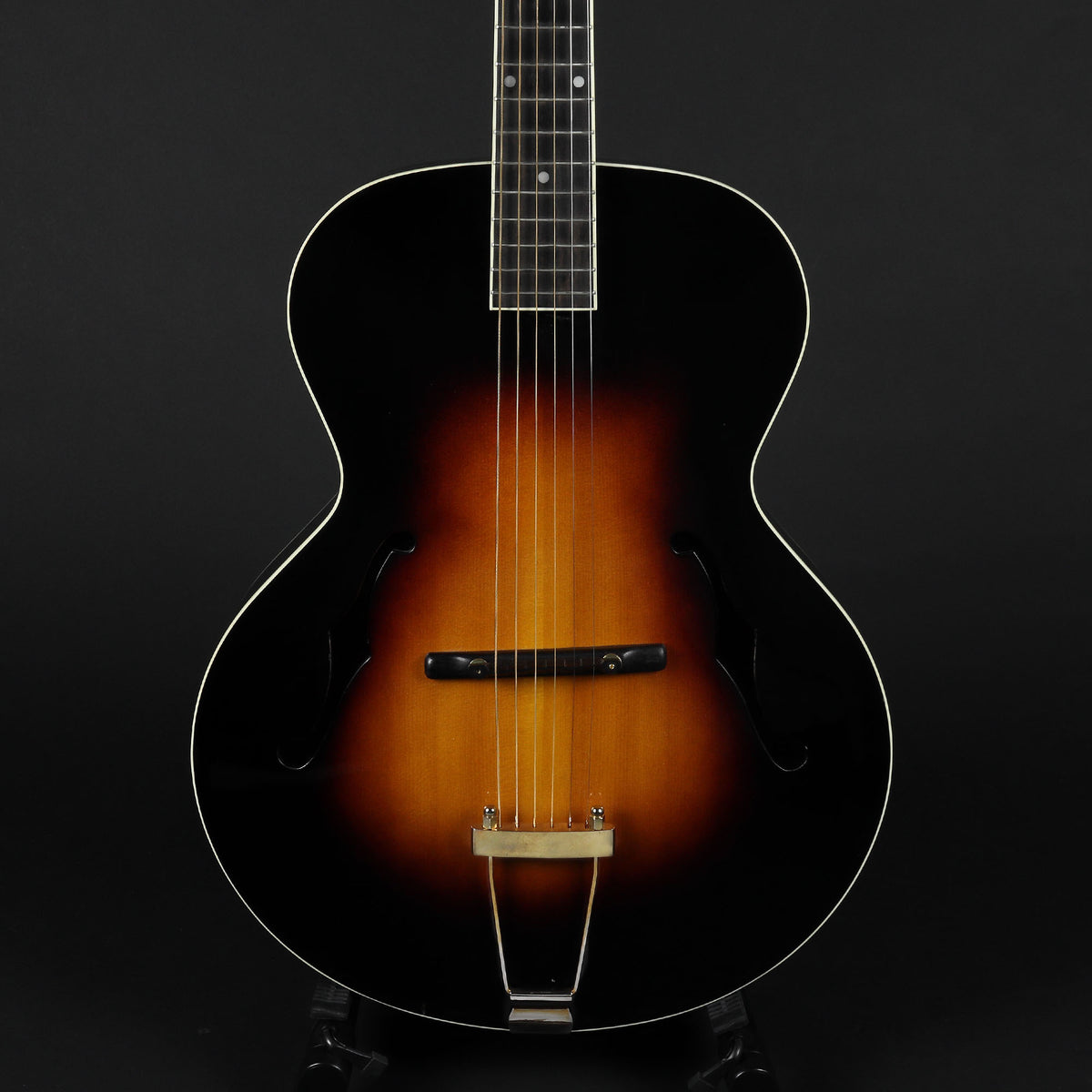 The Loar LH-700-VS Archtop Vintage Sunburst (Pre-owned) – Mak's