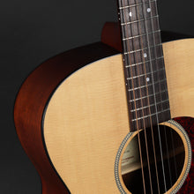Load image into Gallery viewer, 1997 Martin 000M Sitka/Mahogany (Pre-owned)