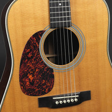 Load image into Gallery viewer, 2010 Martin HD28 Left-handed (Pre-owned)