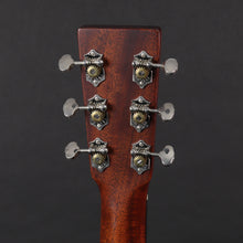 Load image into Gallery viewer, 2017 Left-handed Martin OM18e (Pre-owned)