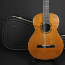 Load image into Gallery viewer, 2011 Rohan Lowe 15/90 Classical Guitar (Pre-owned)