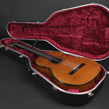 Load image into Gallery viewer, 2011 Rohan Lowe 15/90 Classical Guitar (Pre-owned)