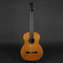 Load image into Gallery viewer, 2011 Rohan Lowe 15/90 Classical Guitar (Pre-owned)