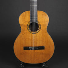 Load image into Gallery viewer, 2011 Rohan Lowe 15/90 Classical Guitar (Pre-owned)