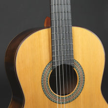 Load image into Gallery viewer, Altamira N400 Classical Guitar