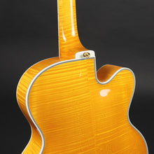 Load image into Gallery viewer, 2008 Benedetto Manhattan Left-handed Archtop - Honey Blonde (Pre-owned)