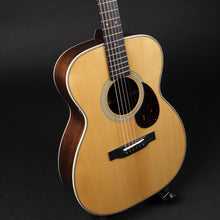 Load image into Gallery viewer, Eastman E20OM-MR-TC Adirondack/Madagascar Rosewood #2836