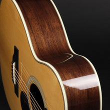 Load image into Gallery viewer, Eastman E20OM-MR-TC Adirondack/Madagascar Rosewood #2836