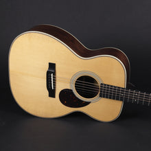 Load image into Gallery viewer, Eastman E20OM-MR-TC Adirondack/Madagascar Rosewood #2823