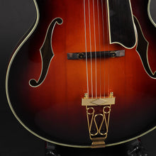 Load image into Gallery viewer, 2005 Eastman AR810CE 17" Archtop - Sunburst (Pre-owned)